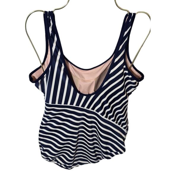 Lands End 12 Chlorine Resistant Soft Cup Tugless Sporty 1 Piece Striped Swimsuit - Picture 9 of 11